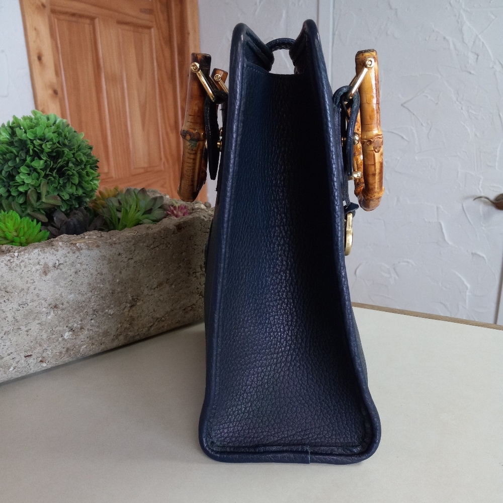 Dooney & Bourke Vintage Arrowhead Collection: North/South Tote, 1996 - Picture 15 of 15